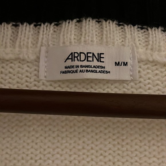 Ardene sweater vest V-neck - Picture 2 of 4